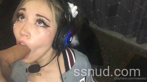  de MewSlut