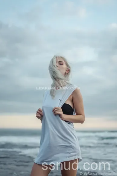 Preview de Eva Elfie