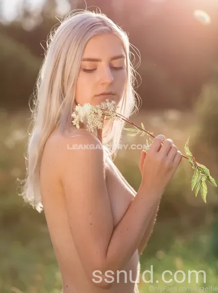 Preview de Eva Elfie