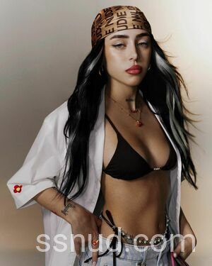  de Nicki Nicole