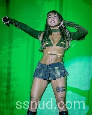  de Nicki Nicole