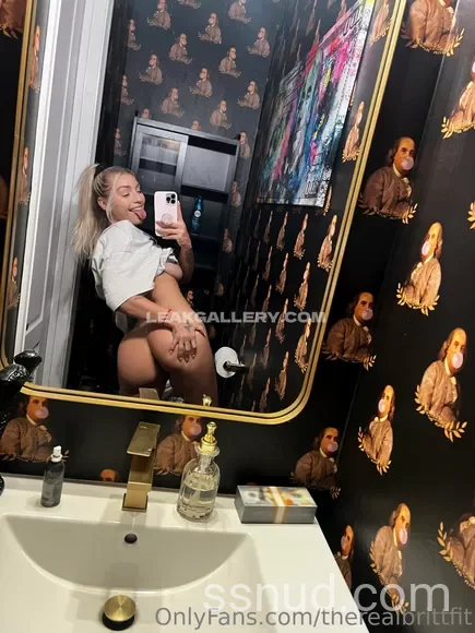  de Therealbrittfit
